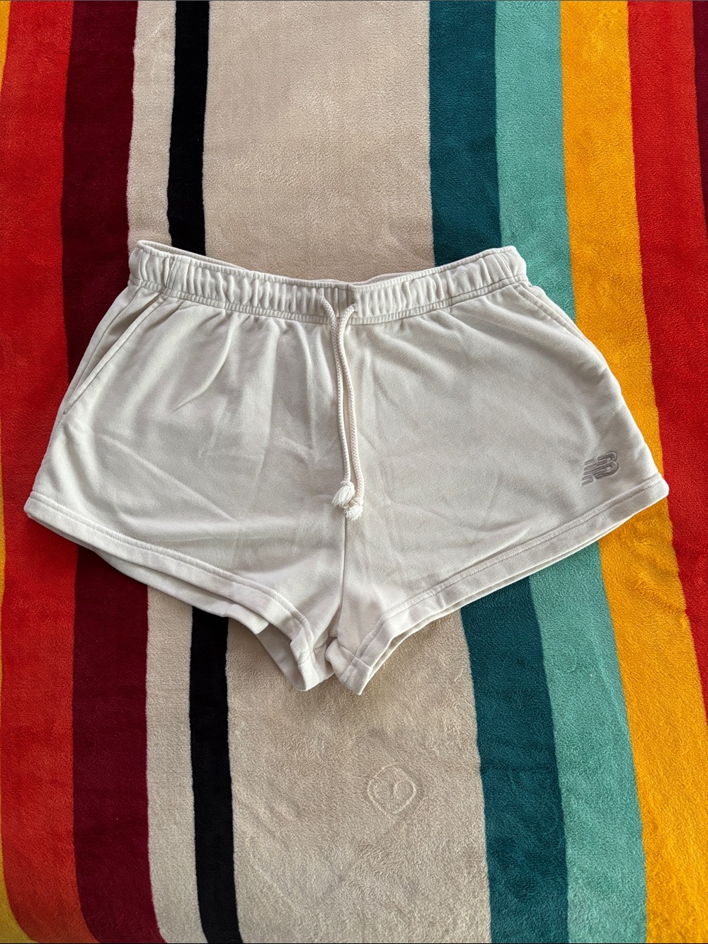 New Balance Coastal Fleece Shorts sz medium